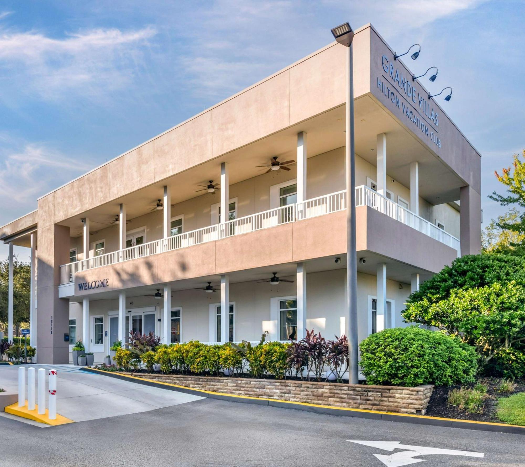 Hilton Vacation Club Grande Villas Orlando Lake Buena Vista Exterior photo