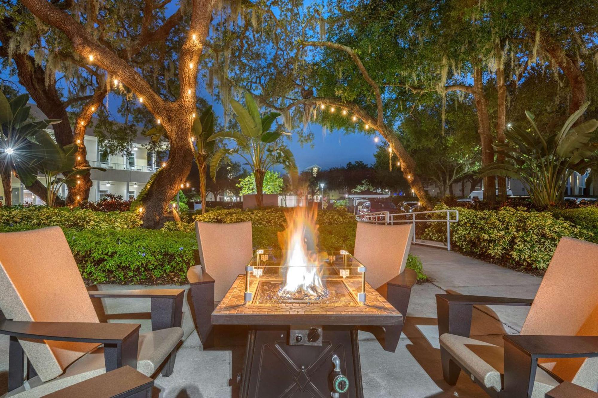 Hilton Vacation Club Grande Villas Orlando Lake Buena Vista Exterior photo