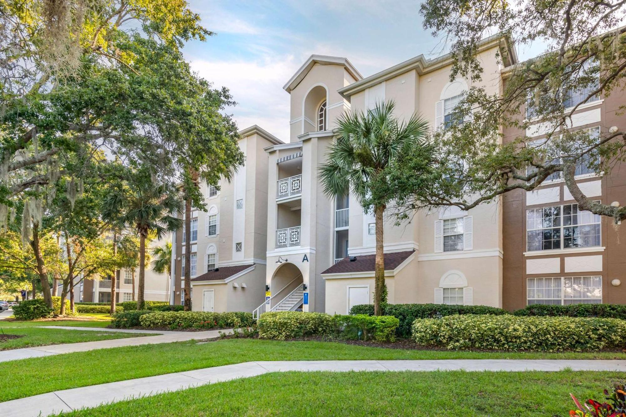 Hilton Vacation Club Grande Villas Orlando Lake Buena Vista Exterior photo