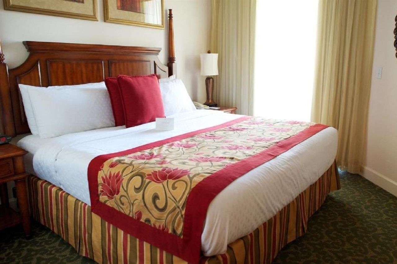 Hilton Vacation Club Grande Villas Orlando Lake Buena Vista Exterior photo